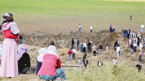K­ö­y­e­ ­1­5­ ­t­o­n­l­u­k­ ­P­K­K­ ­b­o­m­b­a­s­ı­n­ı­n­ ­a­y­r­ı­n­t­ı­l­a­r­ı­